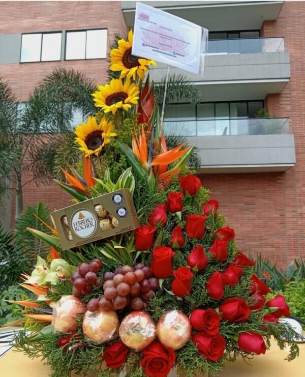 Floristeria Medellin  Floristería en Medellín | Nuestra floristería ofrece todo tipo de arreglos florales con una excelente calidad, una tendencia innovadora, y contiene excelente calidad. Floristeria Flor de Loto Medellin- floristerias Medellin realizamos arreglos florales con flores hermosas y con nuestro estilo distintivo que simboliza lo que para nosotros es el buen servicio. Floristerias en Medellin Colombia ➤ Entrega de Flores y Regalos el Mismo Día ✔️ Satisfacción Garantizada ✔️ Pago Seguro ✔️ Pide Ya! ☎️ 3206214907 Floristería en Medellín. Encuentra el detalle ideal para esa persona que tanto amas y demuestra todo lo que sientes. floristería en Medellín floristerias en medellin - Floristería Flor de Loto Medellin .