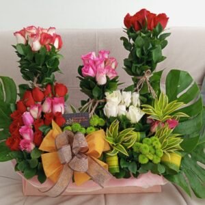 Ventajas de Nuestros Arreglos Florales 24 Horas Disponibilidad Inmediata: Nuestro servicio de arreglos florales 24 horas garantiza que puedas hacer tu pedido en cualquier momento. Entrega Rápida: Nos aseguramos de que tus flores lleguen frescas y a tiempo. Variedad de Opciones: Ofrecemos una amplia gama de flores y diseños para todas las ocasiones.